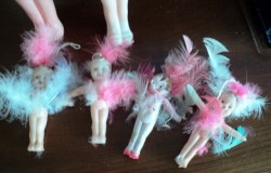 30S KEWPIE CARNIVAL 4 3''KEWPIE CUPIES DOLLS,FEATHERS